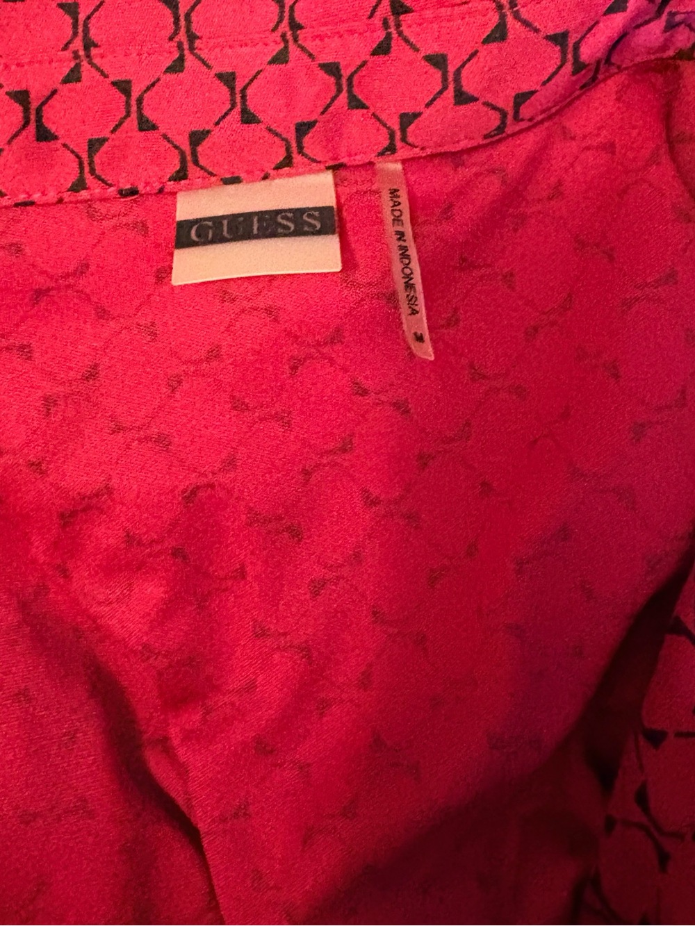 Guess Red Patterned Collared Button-Down Top - Picture 4 of 4
